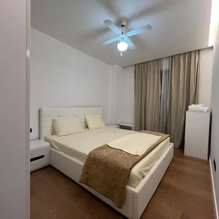 Downtown Grand Comfort 公寓