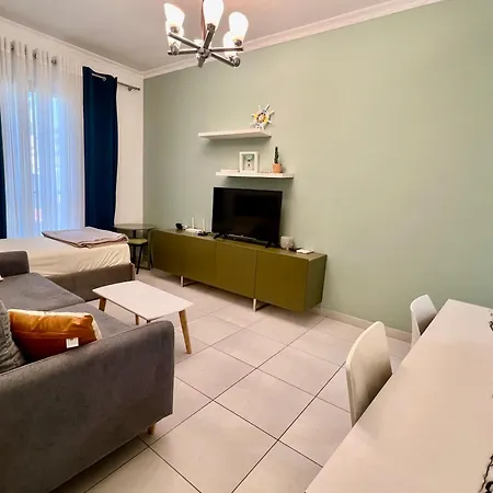 Appartement Lovely 1 Bedroom&1 Living In Center. *