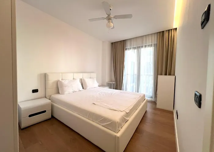 Downtown Grand Comfort Tirana