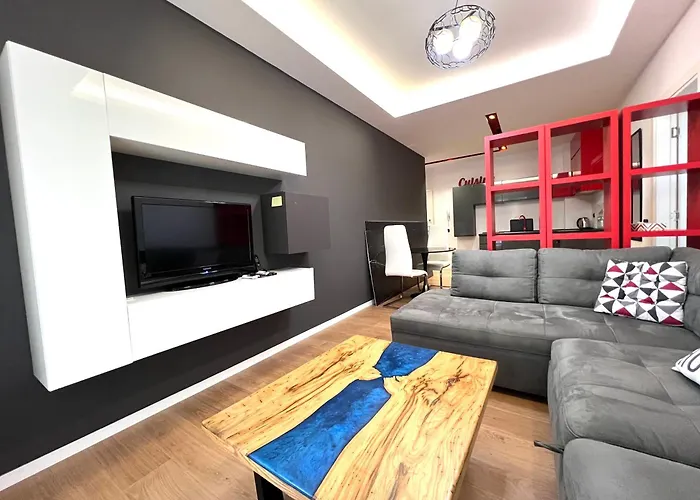 Downtown Grand Comfort * Tirana