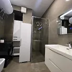 Downtown Grand Comfort Tiran