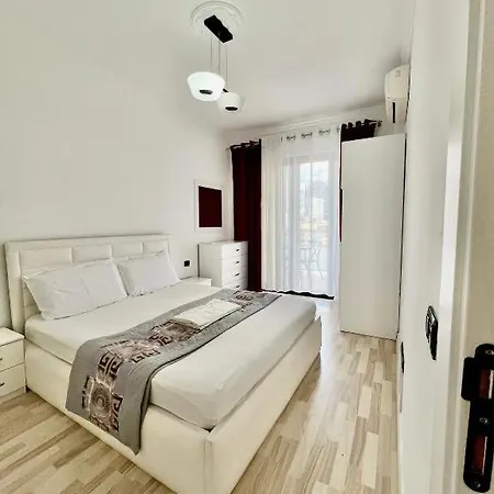 Downtown Grand Comfort * Tirana